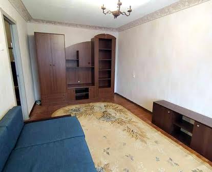 Продам 1 комнатную квартиру метро Масельского