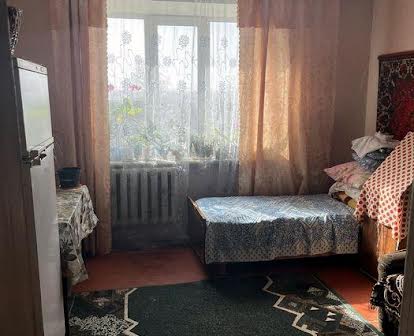 Продається 3-кімнатна квартира на вулиці Володимирська 5,с.Білогородка