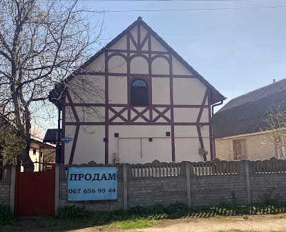 Свято-Покровська, 113
