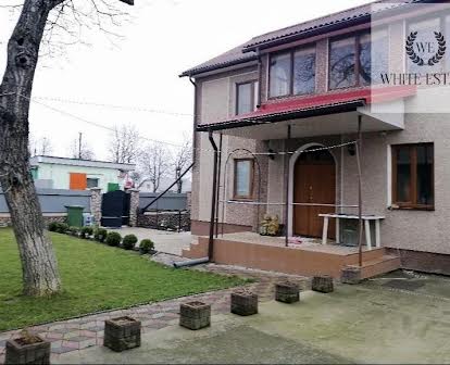 Продаж будинку на вул. Микулинецькій