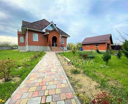 Продам зручний будинок з ремонтом та садом 21 сот, обмін, Рославичі