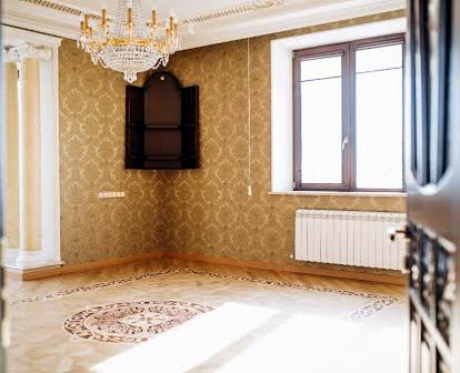 Продам квартиру 4 комнатную с видом на море переулок Дунаева, 3б кв. 8