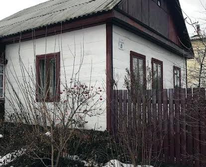 Продам будинок в селі Мирча + земля. Без %