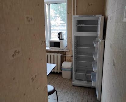 Оренда 2х кімнатної квартири біля метро Палац Україна