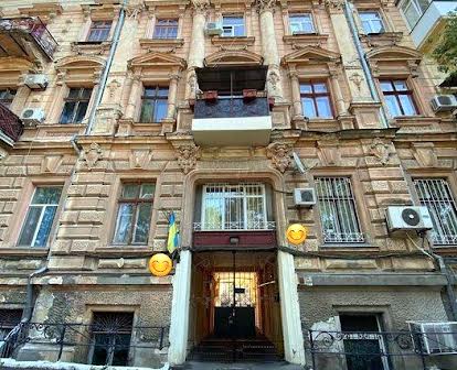 Продам 3 комнатную квартиру в центре Одессы