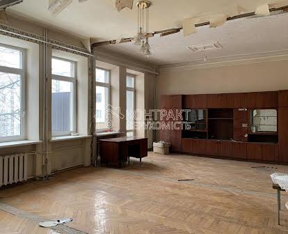 Продам 3-4-комнатную квартиру сталинка Центр Чернышевская