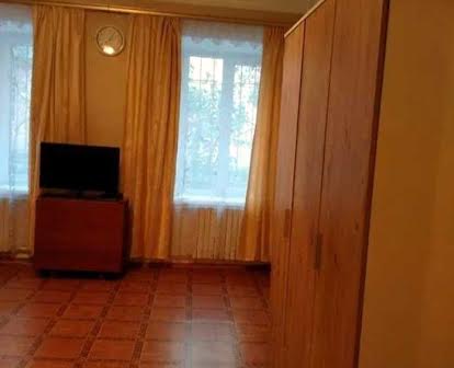 Продам 2 комнатную квартиру на Прохоровской