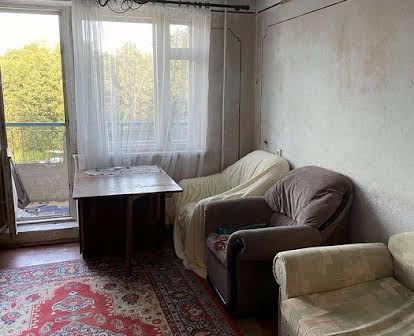 Продам 2-х кімнатну квартиру в Солонці
