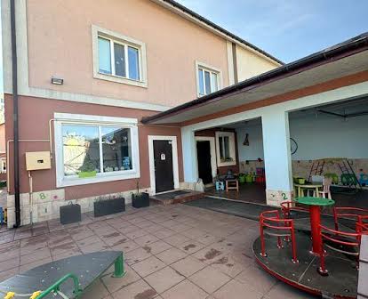 Продаж будинку з дитячим садочком у Вишневому, поряд Крюківщина