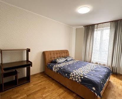 Продам 2 комнатную квартиру, с ремонтом ЖК Акварели 2, Вишневое