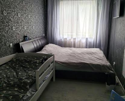 Продам 2х кімнатну квартиру  Польова