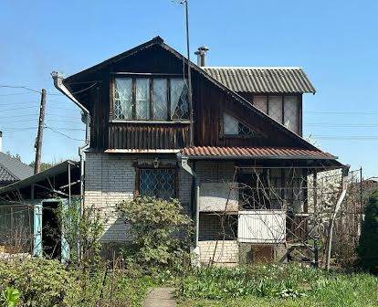 Дачний будинок біля річки та лісу Українка Таценки