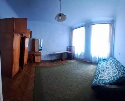 2-х кімнатна квартира в центрі Чернівців