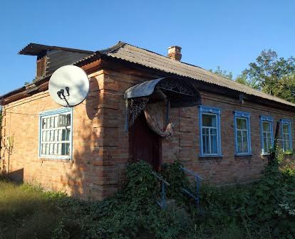 Продам будинок в смт Нова Прага
