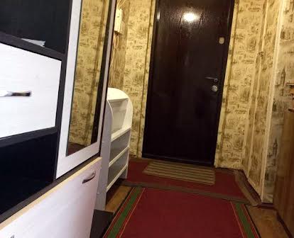 Продам 2 кімнатну квартиру 2/5 поверх Достоевського