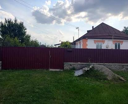 Продам будинок в селі Васильків