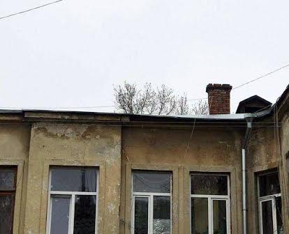 Продам квартиру в центре на Спиридоновской /Новосельского