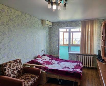 1 кімнатна квартира 34 м2 з косметичним ремонтом  по вулиці Доценко-KI
