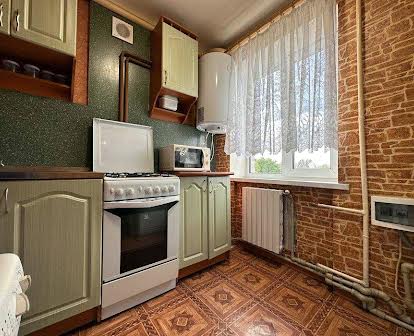 Купите квартиру  на ул.Л.Стромцова, не далеко от Б.Хмельницкого и Поля