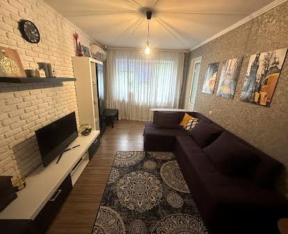 Продам 3-х кімнатну квартиру смт Глеваха (масив )