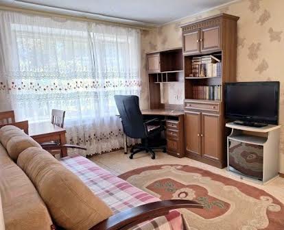 Продам 1-кімнатну квартиру в районі Одеській