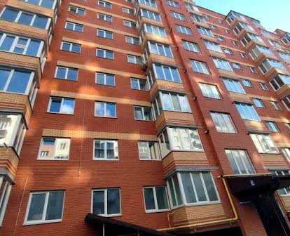 "Продаж 2-кімнатної квартири в Хмельницькому"