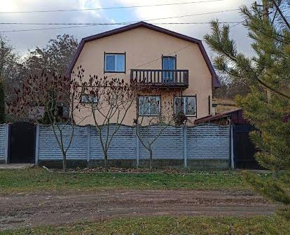Терміново продам шикарний 2 поверховий будинок-дачу, Жаданівка