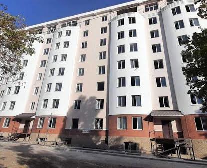 Продається простора 3-кімнатна квартира у Чорноморську площею 144 м2
