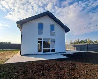 Продам новий будинок в Дмитрівці.