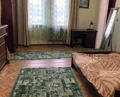 2-кімнатна квартира для родини на вул. Балківська в Малиновському р-н
