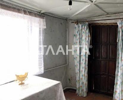 Продам дом 70 кв. м. в Иваново  и 16 соток земли. 13000 у.е.