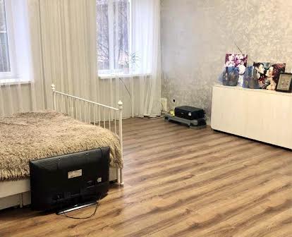 Продам 1-кімнатну квартиру з автономним опаленням