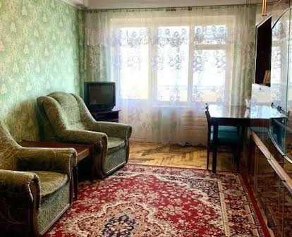 Продаж 2-кімнатної квартири Доброхотова 11