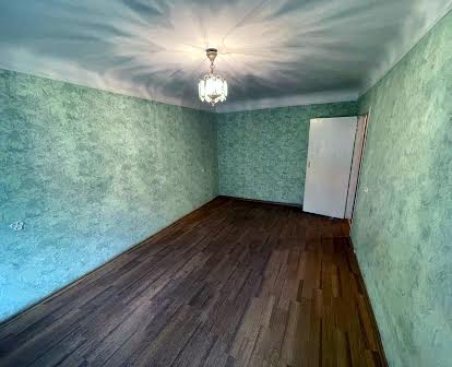 Продам 1-квартиру  за площею як 2-кімнатну на Ціолковського