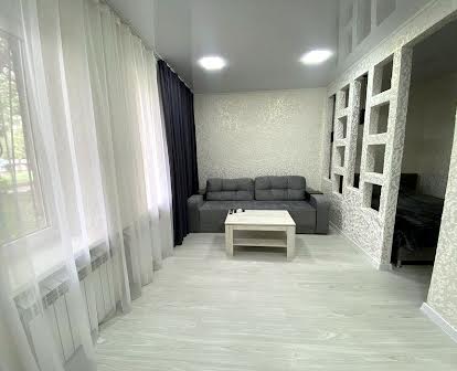 Продам шикарную 1 ком квартиру с ремонтом и мебелью, 34 м.кв, Центр.