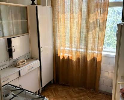 Продаж 2 кімнатної квартири по вул Липинського(р-н Чорновола)