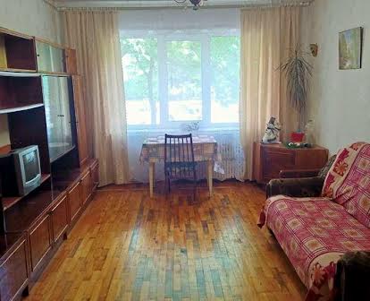 Продам 3-х комнатную квартиру Левый берег,Харьковская 35