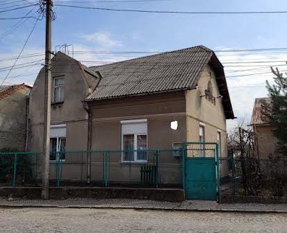 Продається будинок в Ужгороді