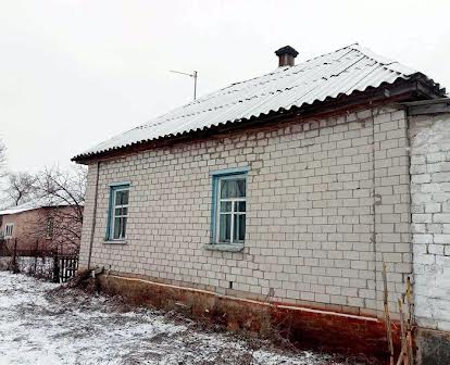 Продам будинок в селі В. Загорівка Ніжинського району