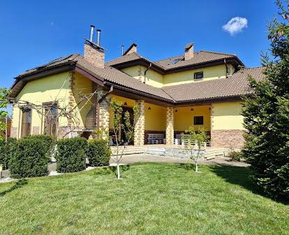 Продам будинок 340м2 в с.Лісне, Київська область