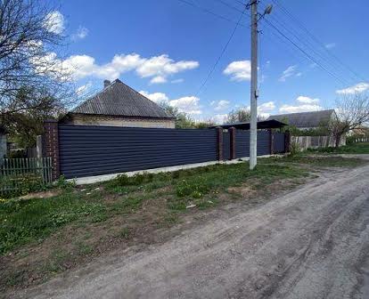 Продам дом новоукраинская