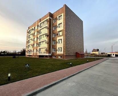 Продаю квартиру в новобудові біля річки Дніпро