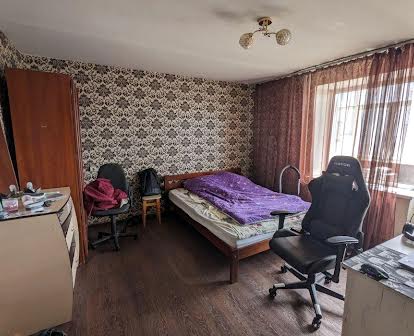 Продам 1 кімнатну квартиру в районі Хімселища