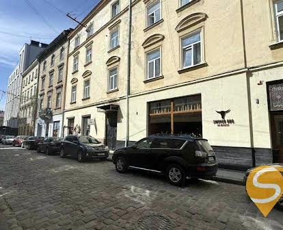 Продаж однокімнтої квартири в центрі Львова, Братів Рогатинців.