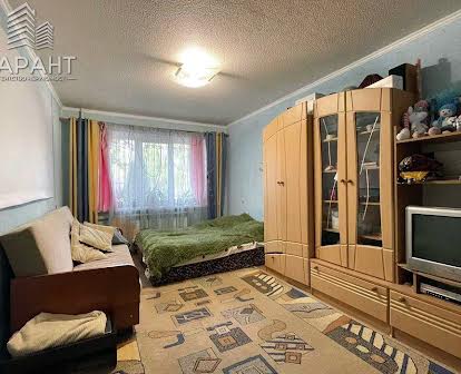 Продам 1 кімнатну квартиру на Троїцькій, з меблями та технікою.