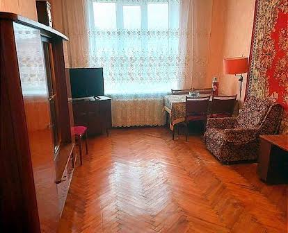 Оренда 2х кімнатної квартири у Вознесенівському р-ні (Соборний 182)
