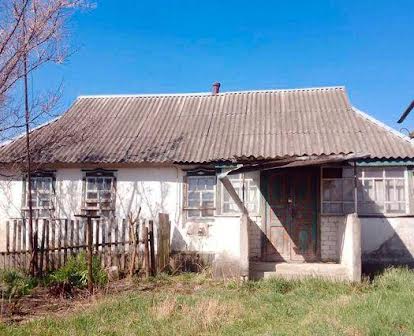 Продам будинок в смт Корнин, Житомирська область. Срочно!