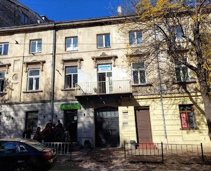 Продаж 2-кімнатну квартири в центрі міста, вул Дорошенка.