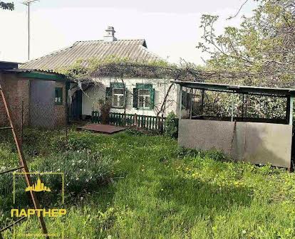 Продам  будинок  у  Кременчуцькому     районі   село    Максимівка