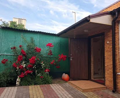 Сдам 2-ый домик в Киевском районе Таирова 7500грн ул.Долгая/ул.Рыбачья